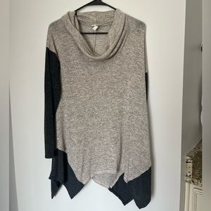 Grey top-Loose Turtleneck